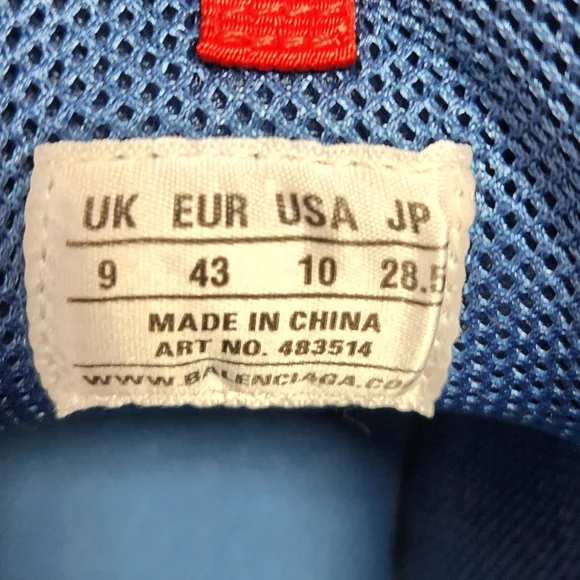 Balenciaga Triple S Sneakers - Picture 11 of 11